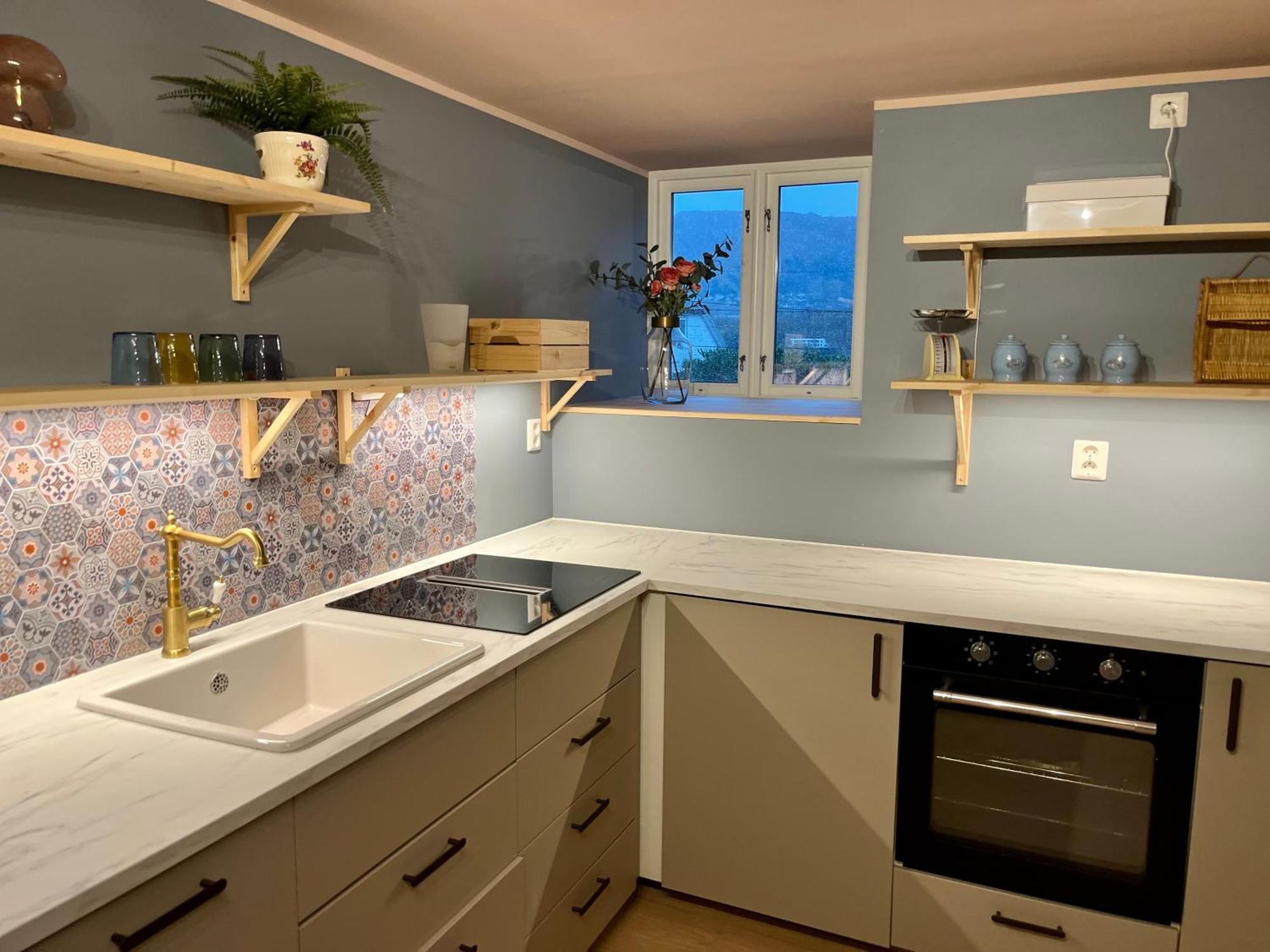 ベルゲンBrand New Flat, Parking!アパートメント エクステリア 写真